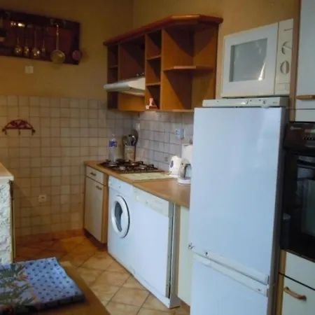 بيت للعطل House Chez Mireille Memerlin