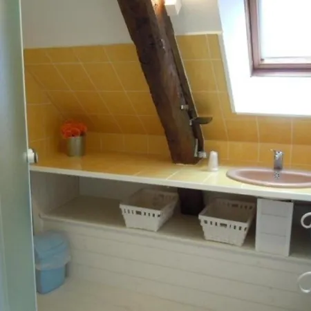 House Chez Mireille Memerlin